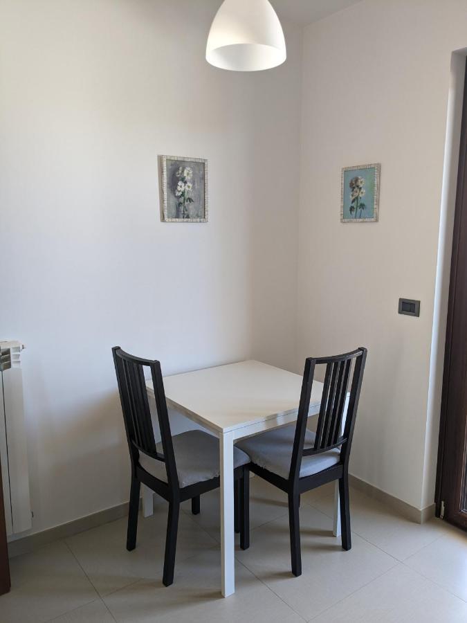 La Casa Dei Due Mari - Large Apartment With Parking Таранто Экстерьер фото